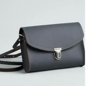 The Cambridge Satchel Company- Press-lock Curve Matte crossbody bag